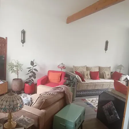 Affordable&convenient Not Far From Paris Séjour chez l'habitant